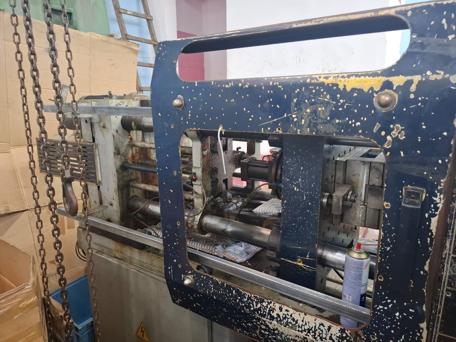 Injetora MG TPO 100 tons